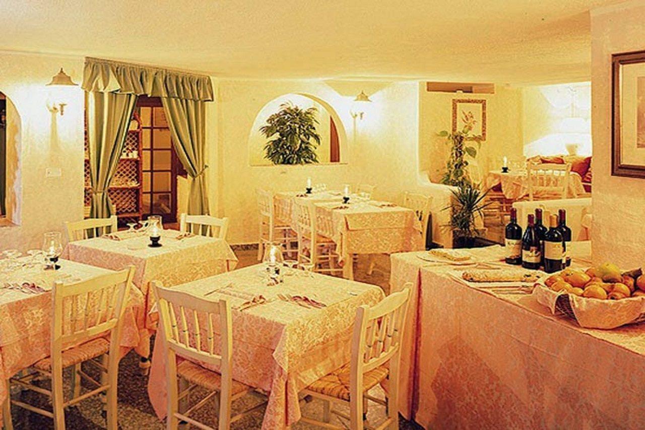 Colonna Palace Hotel Mediterraneo Olbia Bagian luar foto